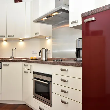 Comforts Near Seaside Charm *