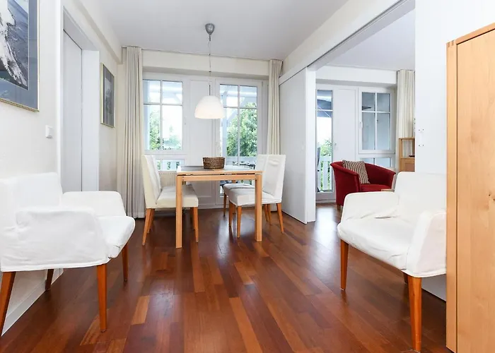 アパート Comforts Near Seaside Charm *