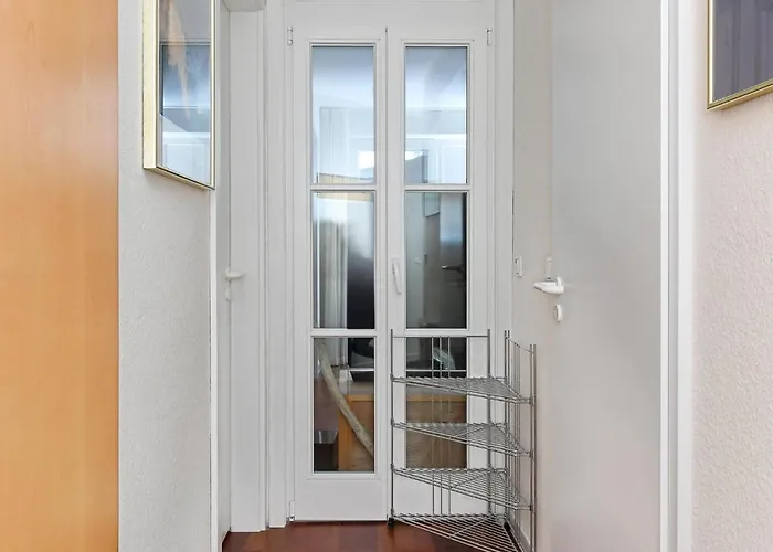 Comforts Near Seaside Charm *